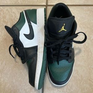 Air Jordan 1 Low GS Green Toe - Barely Worn
